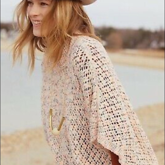 Anthropologie Akemi + Kin Knit Poncho White Small - Picture 6 of 12
